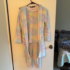 Lands' End Soft Long Sleeve Pajama with Robe